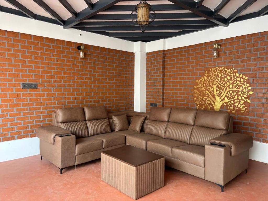 Indoor area 4