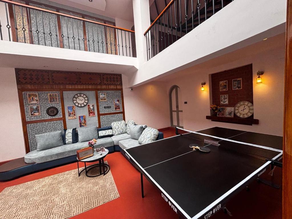 Indoor area 2
